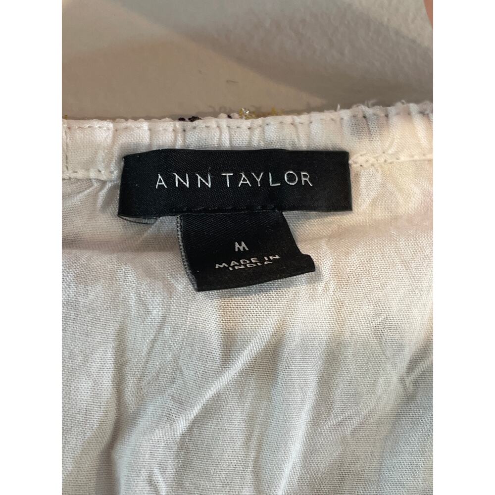 Ann Taylor Loose Fit Top Cream w/ Neutral Floral Design & Lavender/Gold Accents - Picture 6 of 7